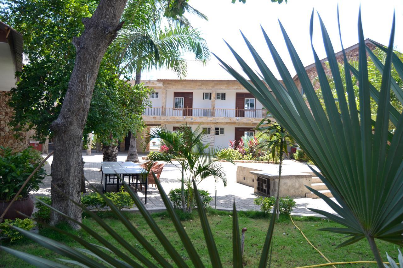 Serene Beach Resort Dar es Salaam Exteriör bild